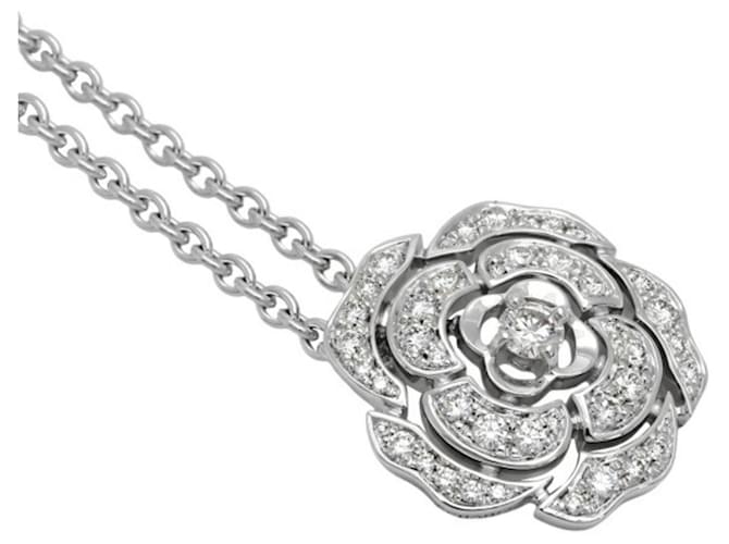 Bouton de Camélia Necklace