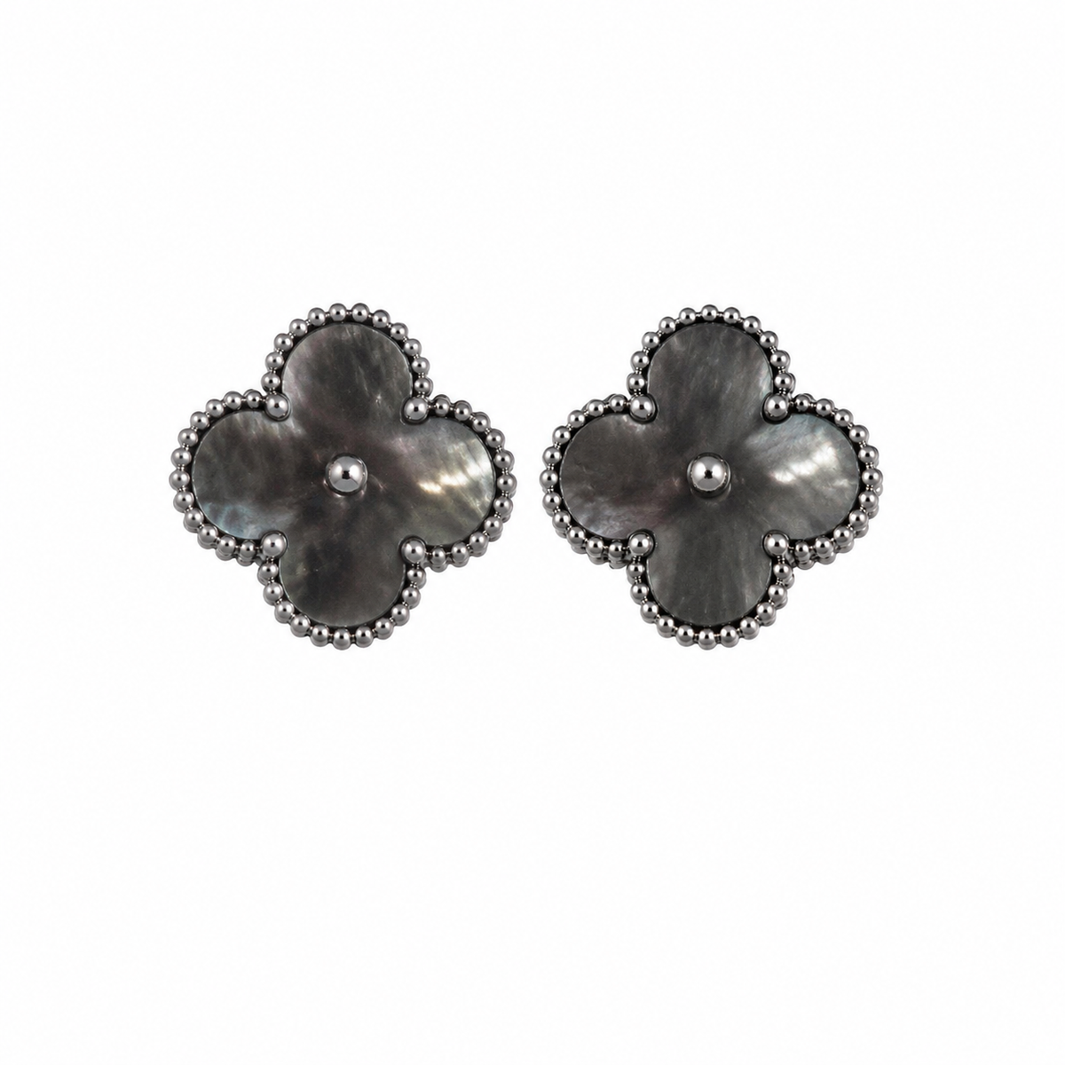 VCA Black Earings