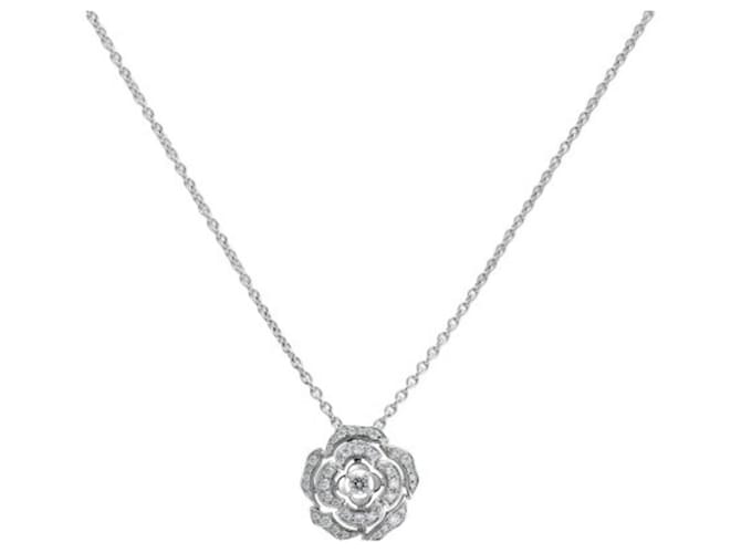 Bouton de Camélia Necklace