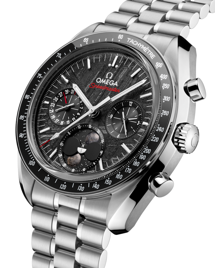 omega-speedmaster-moonphase-co-axial-master-chronometer-moonphase-chronograph-43-mm-30430435201001-portrait-2-03e1b1