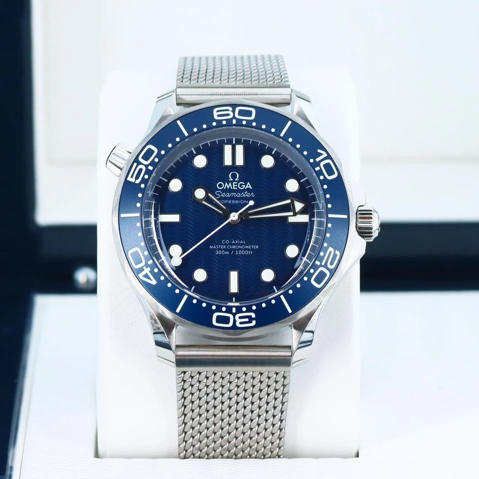 Omega Seamaster James Bond - Image 2