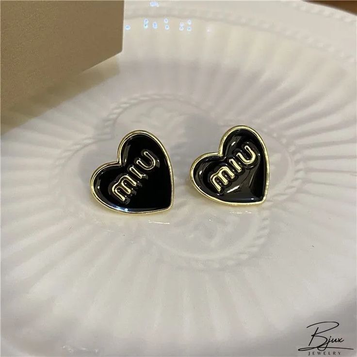Miumiu Stud Earring Black - Image 3